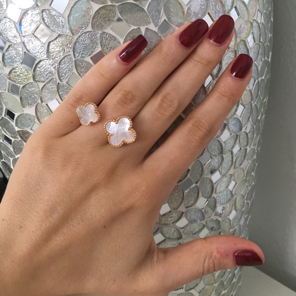 Mother of pearl clover adjustable ring - Picture 2 of 7